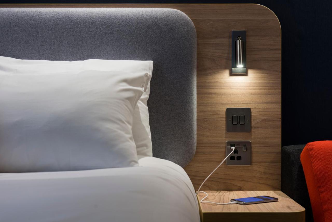 Holiday Inn Express - Fleet By Ihg Zewnętrze zdjęcie