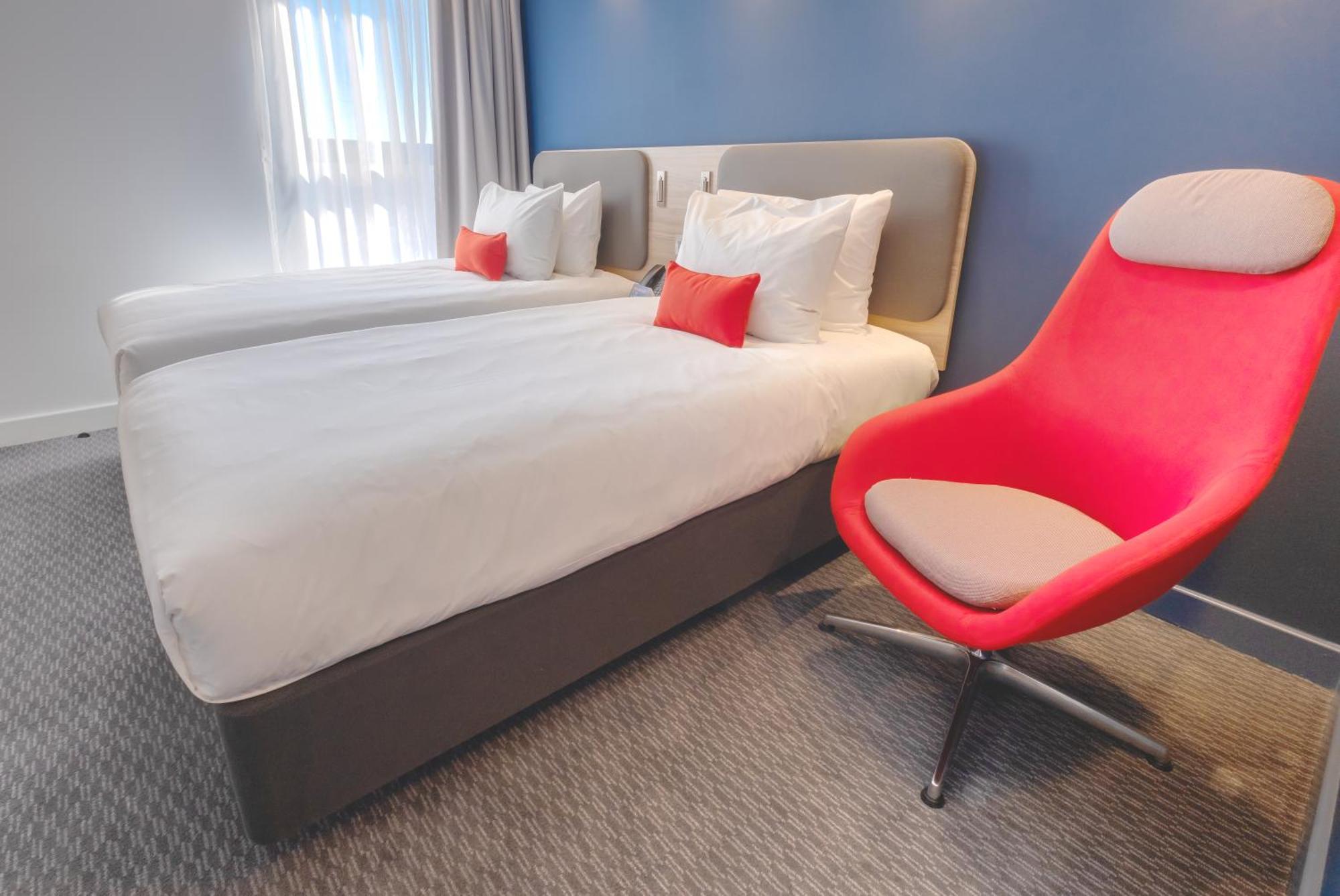 Holiday Inn Express - Fleet By Ihg Zewnętrze zdjęcie